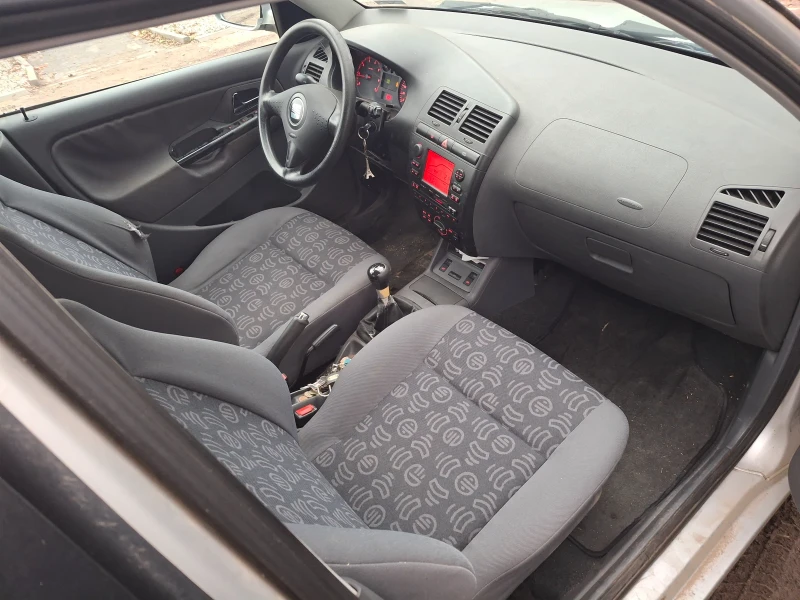 Seat Ibiza, снимка 6 - Автомобили и джипове - 48543097