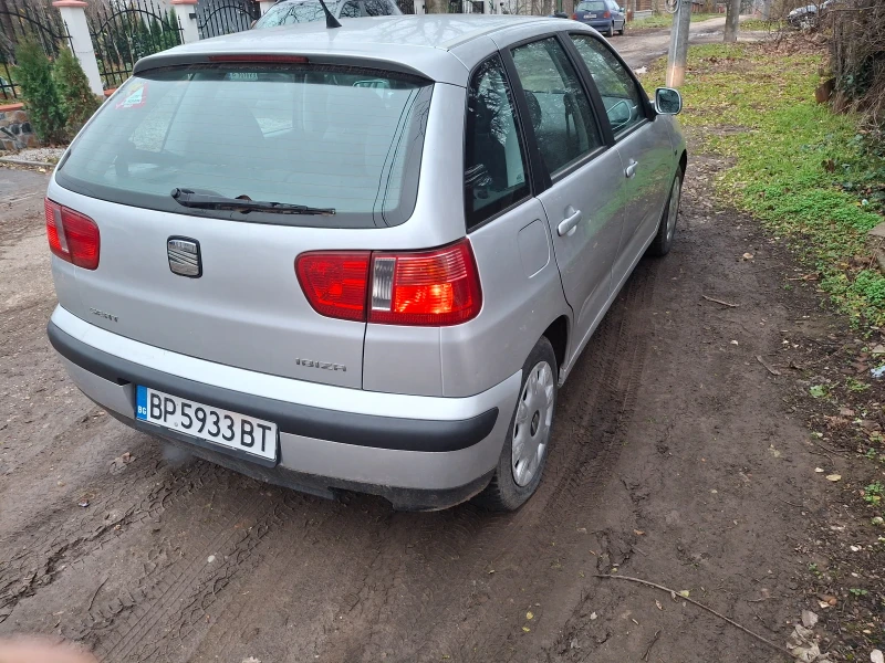 Seat Ibiza, снимка 8 - Автомобили и джипове - 48543097