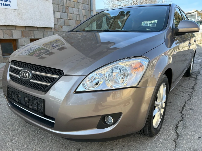 Kia Ceed 1.4i БЕНЗИН, снимка 14 - Автомобили и джипове - 49131352