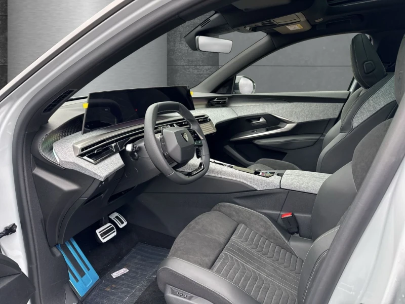 Peugeot 5008 НОВ!GT/145HP/COMF-PACK/360/NAVI/AMB/KLESS/255vpr, снимка 12 - Автомобили и джипове - 49906503