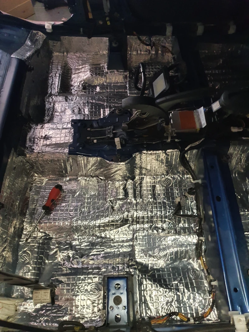 Nissan Micra Автоматик, снимка 17 - Автомобили и джипове - 52589321