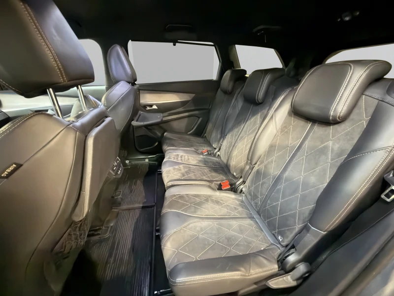 Peugeot 5008 GT  2.0 e-HDI 180 EAT6 E6.1 Гаранция 2 години, снимка 12 - Автомобили и джипове - 51734593