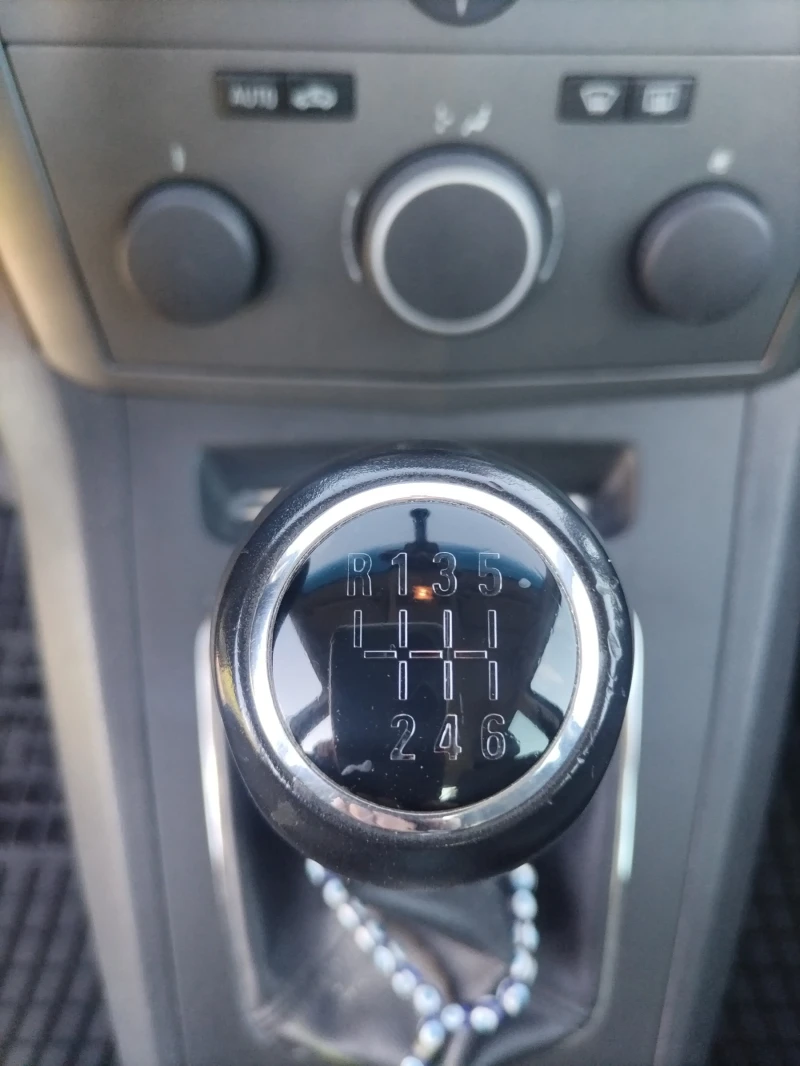 Opel Zafira ВАН, снимка 4 - Автомобили и джипове - 52419081