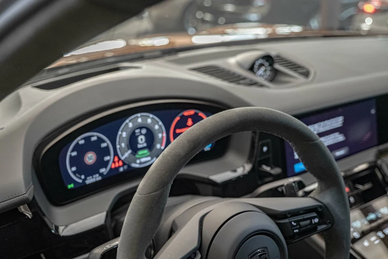 Porsche Panamera Turbo E-Hyb/PDLS+ /PDK/Active Ride/Burm/Beifahrer-, снимка 10 - Автомобили и джипове - 52439923