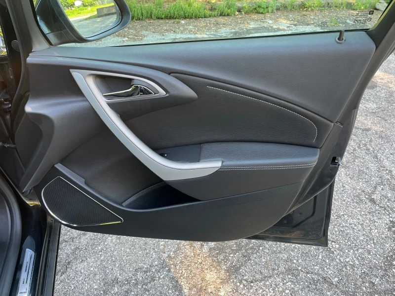 Opel Astra, снимка 9 - Автомобили и джипове - 52511892