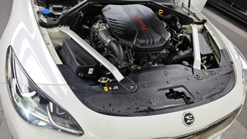 Kia Stinger 3.3T AWD GT , снимка 6 - Автомобили и джипове - 52688635