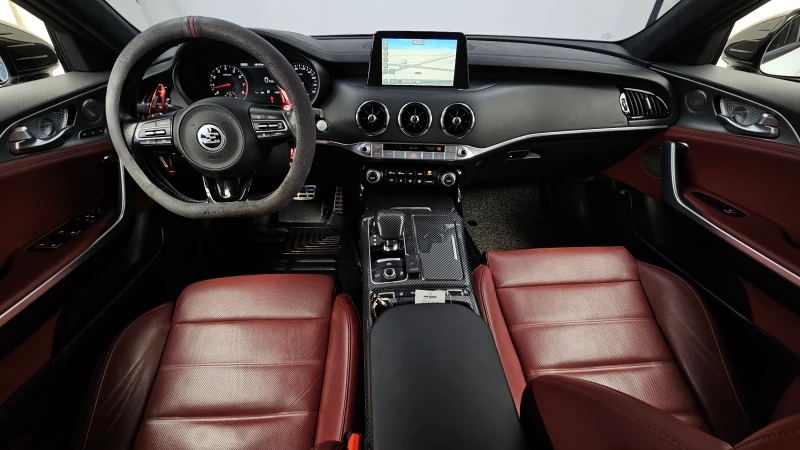 Kia Stinger 3.3T AWD GT , снимка 7 - Автомобили и джипове - 52688635