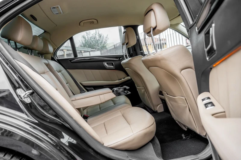 Mercedes-Benz E 350 CDI-AVANTGARDE-NAVI-XENON-ПОДГРЕВ-TOP, снимка 12 - Автомобили и джипове - 52739354