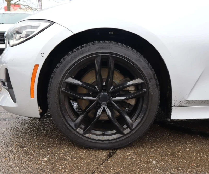 BMW 330 * xDrive * CARFAX * ЦЕНА ДО БГ, снимка 10 - Автомобили и джипове - 53113195