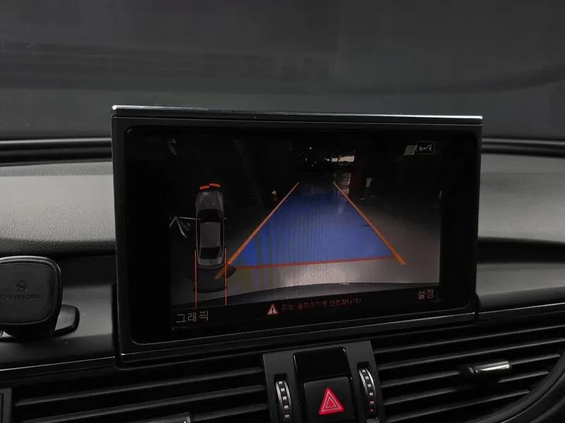 Audi A6 2.0 TDI, снимка 15 - Автомобили и джипове - 54147846