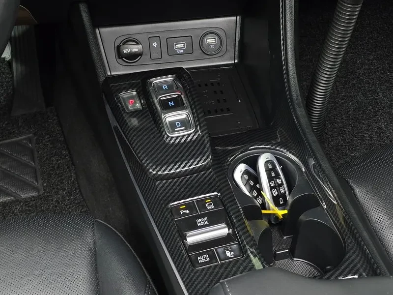 Hyundai Sonata  2.0 Premium Millennial, снимка 9 - Автомобили и джипове - 56408357