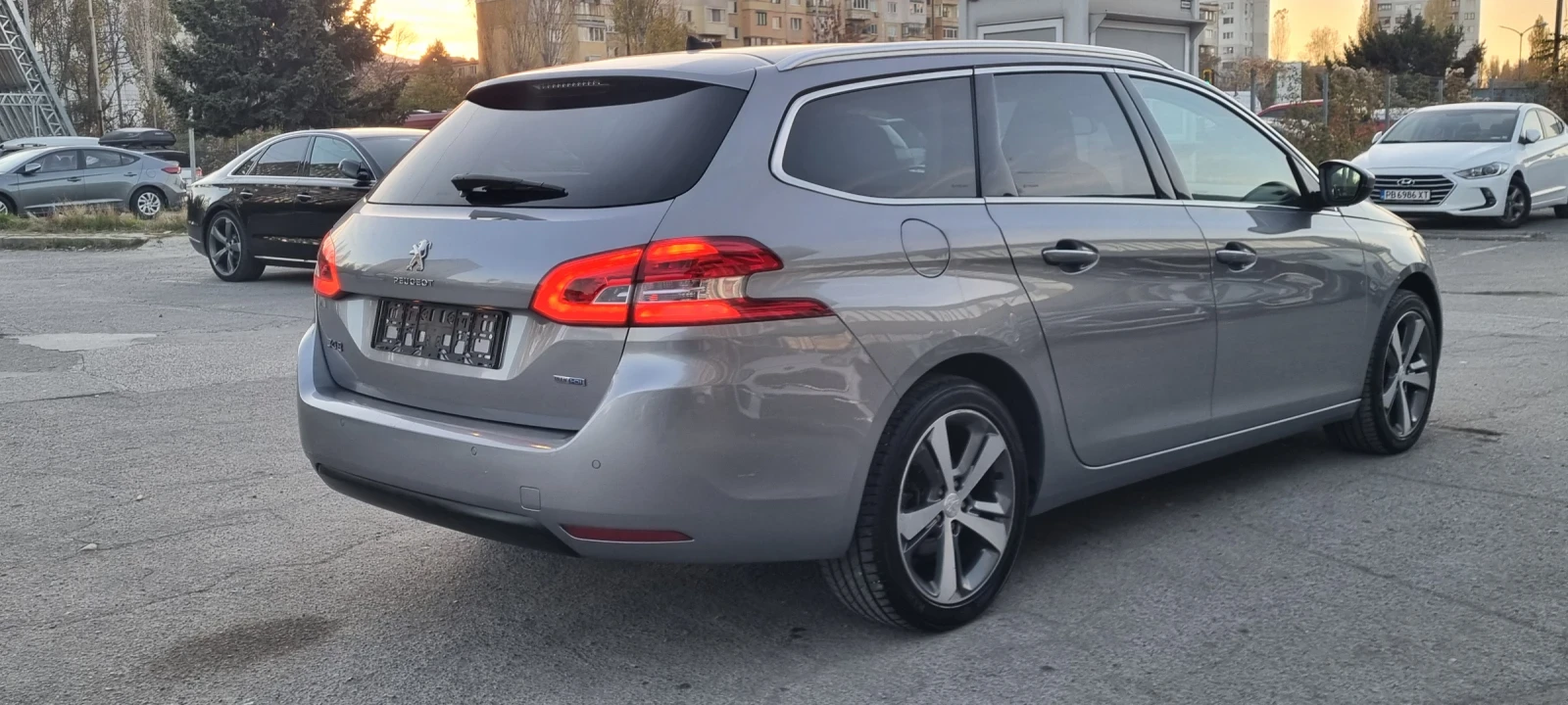 Peugeot 308 1.6 HDI 120k.c EURO 6B ITALIA  - изображение 4