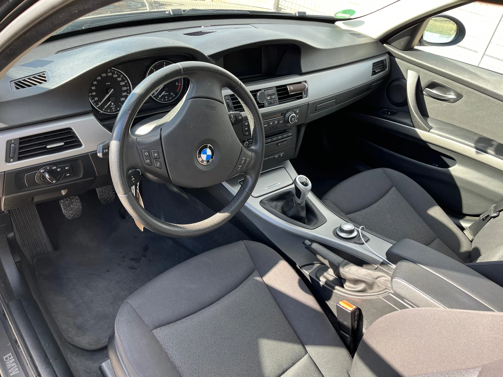 BMW 320  - изображение 8