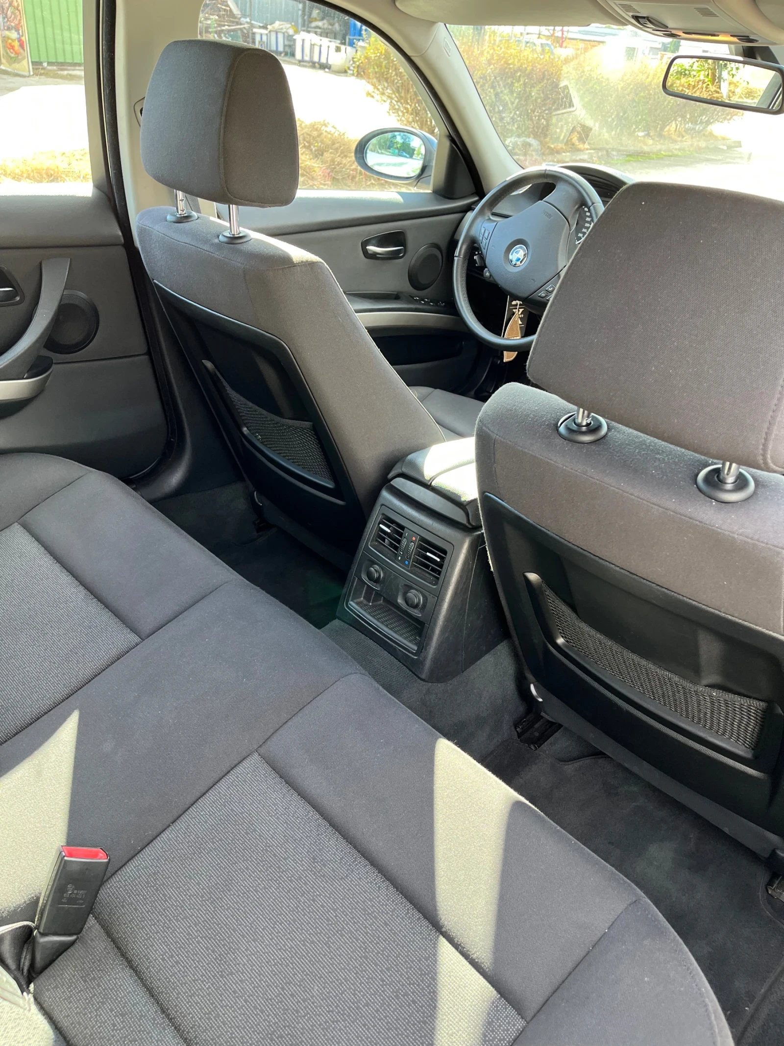 BMW 320  - изображение 9