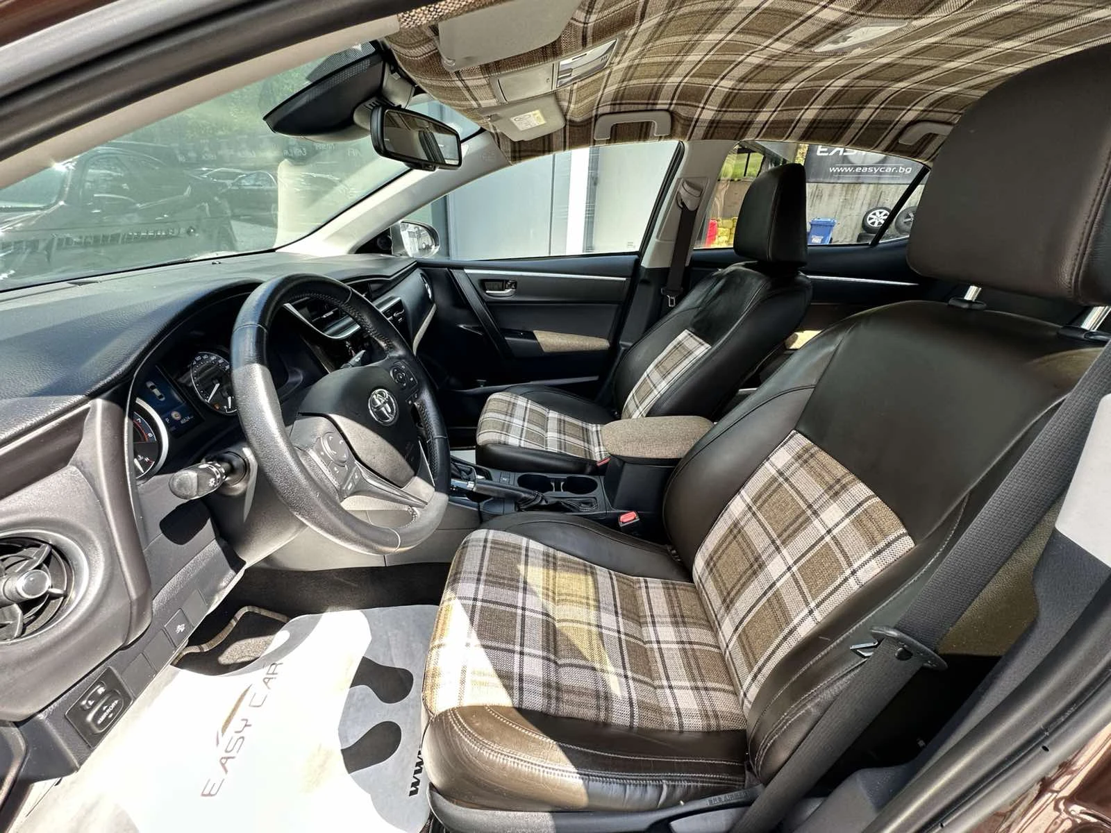 Toyota Corolla  - изображение 7