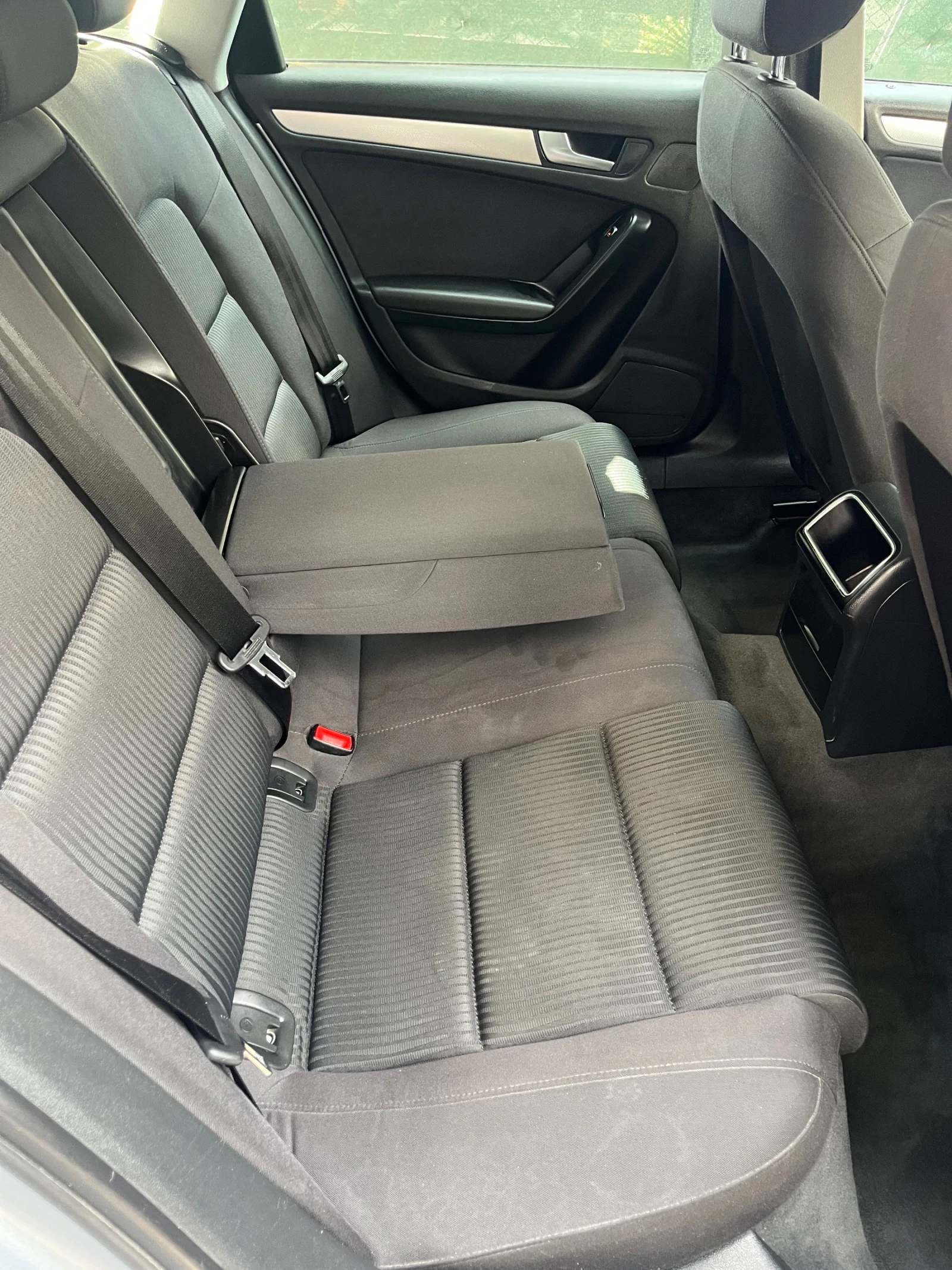 Audi A4 2.0TDI/Sline/AUTOMATIC/233.!EURO6B! | Mobile.bg   13