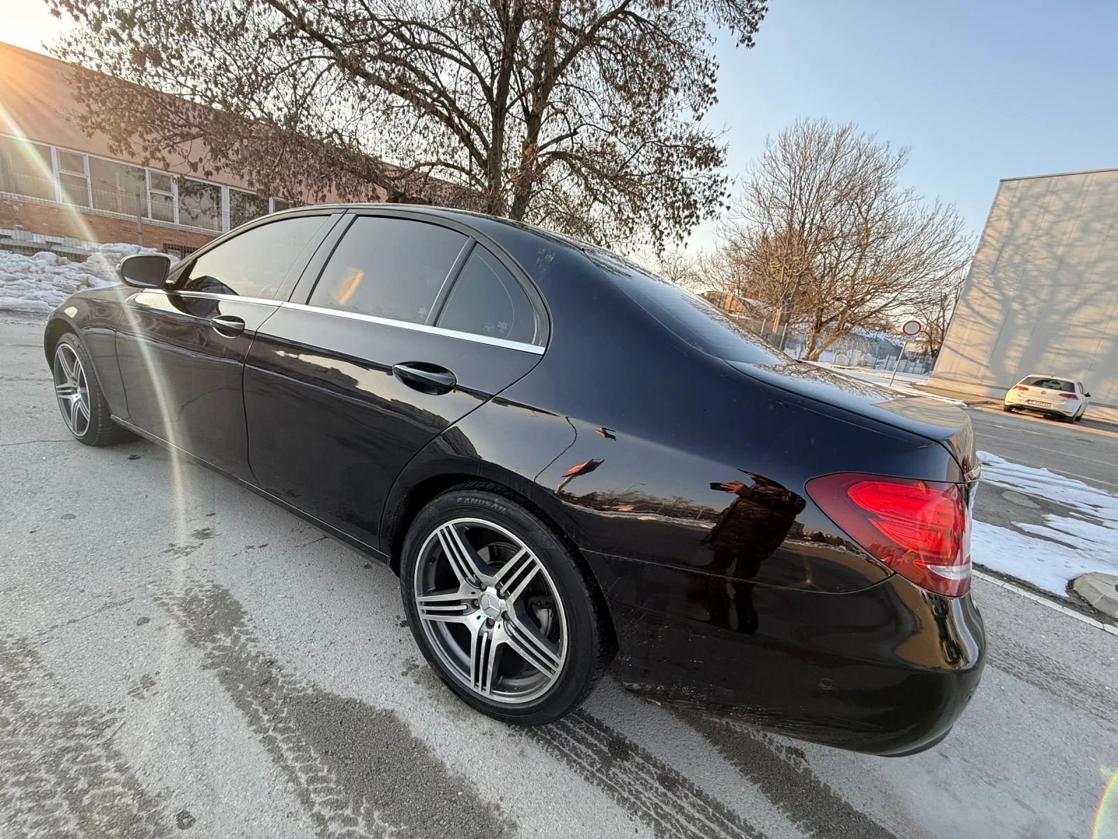 Mercedes-Benz E 220 9G* LED* NAVI* КАМЕРА - изображение 3