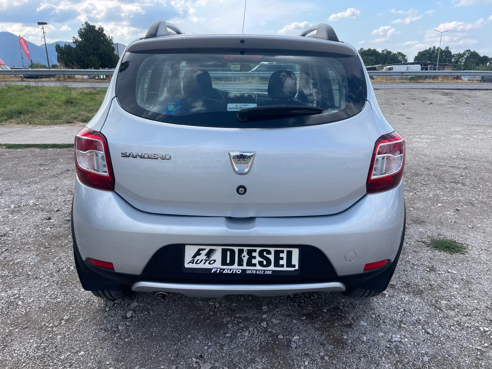 Dacia Sandero STEPWAY-1.5DCI-NAVI-ITALIA - изображение 9