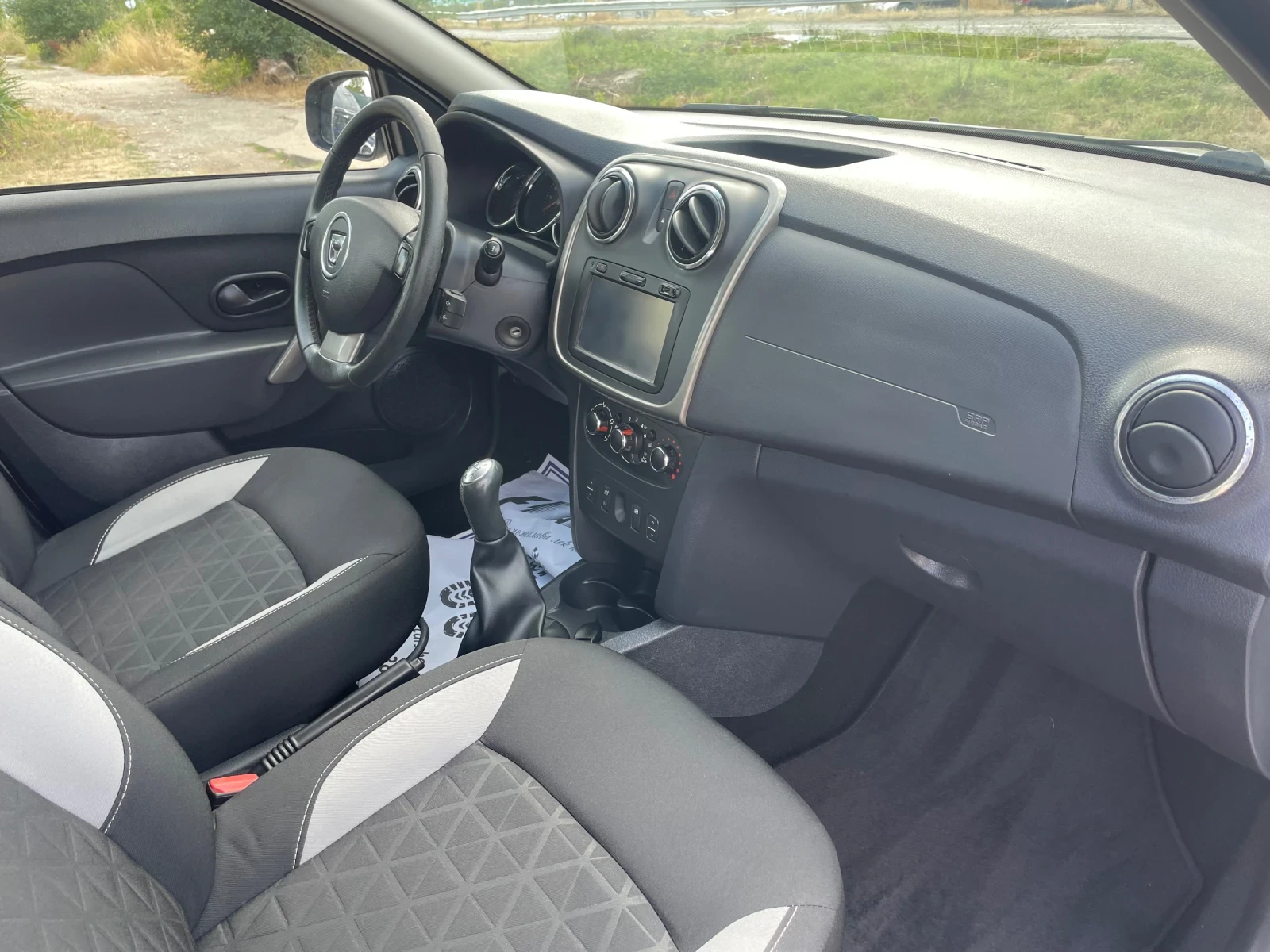 Dacia Sandero STEPWAY-1.5DCI-NAVI-ITALIA - изображение 5