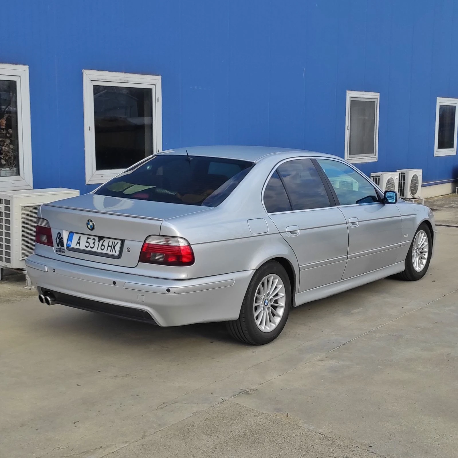 BMW 525 525i - изображение 7