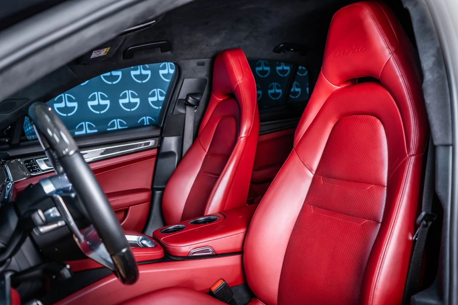 Porsche Panamera Turbo  - изображение 9