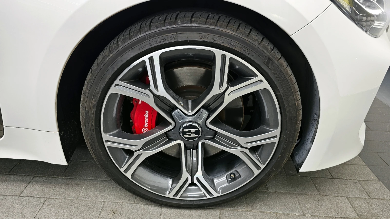 Kia Stinger 3.3T AWD GT  - изображение 5