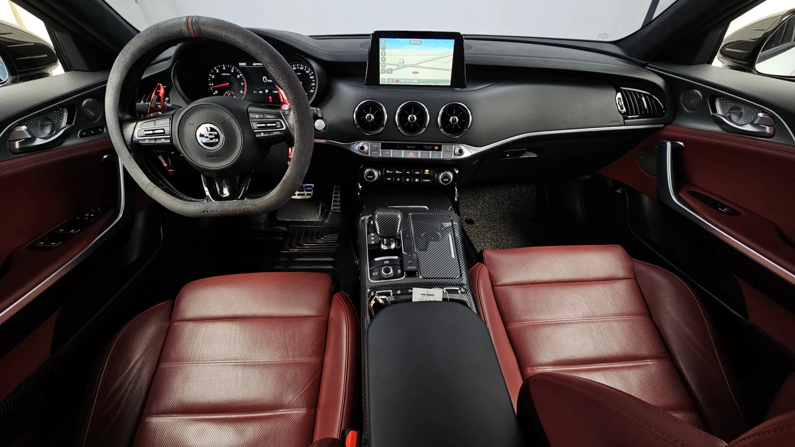 Kia Stinger 3.3T AWD GT  - изображение 7