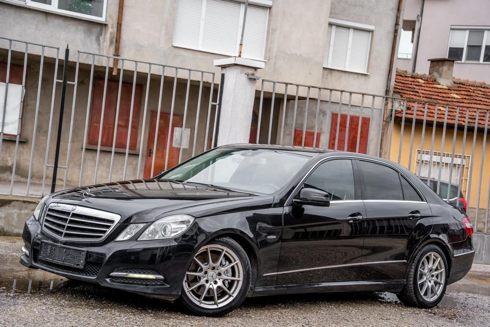 Mercedes-Benz E 350 CDI-AVANTGARDE-NAVI-XENON-ПОДГРЕВ-TOP - изображение 3