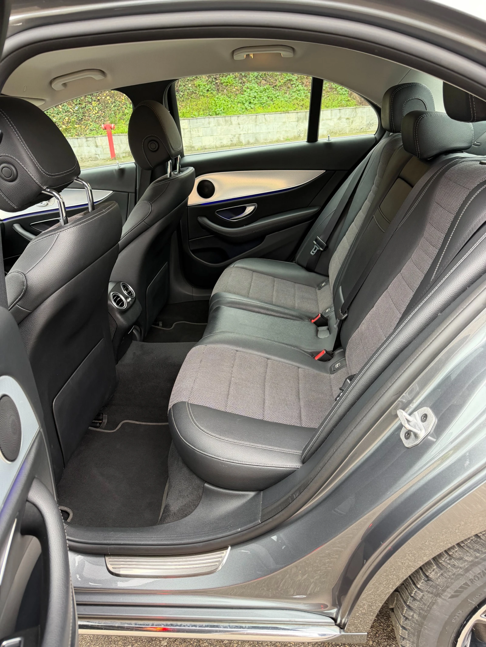 Mercedes-Benz E 200 E200d Post-facelift 9G-Tronic, снимка 12 - Автомобили и джипове - 56254348