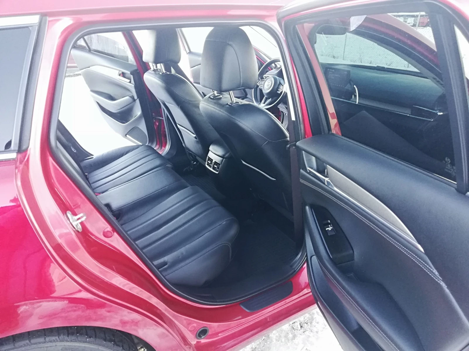 Mazda 6 2.2d navi distr kamera 184ks - изображение 10