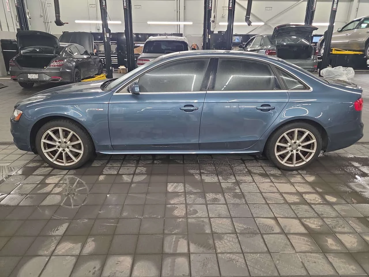 Audi A4 * Progressiv plus * CARFAX * ПАНОРАМА * KEYLESS *  - изображение 2