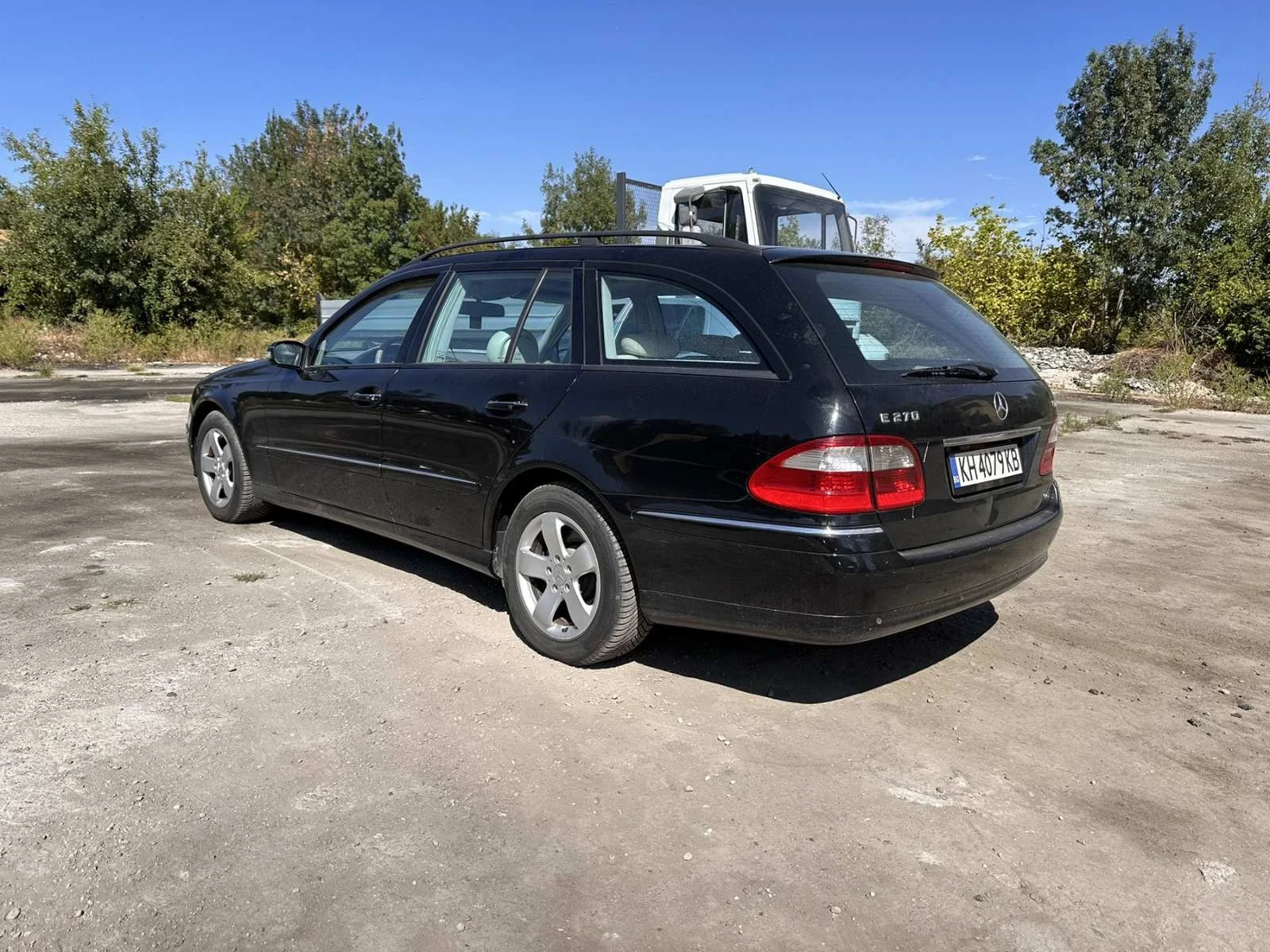 Mercedes-Benz E 270, снимка 7 - Автомобили и джипове - 53756722