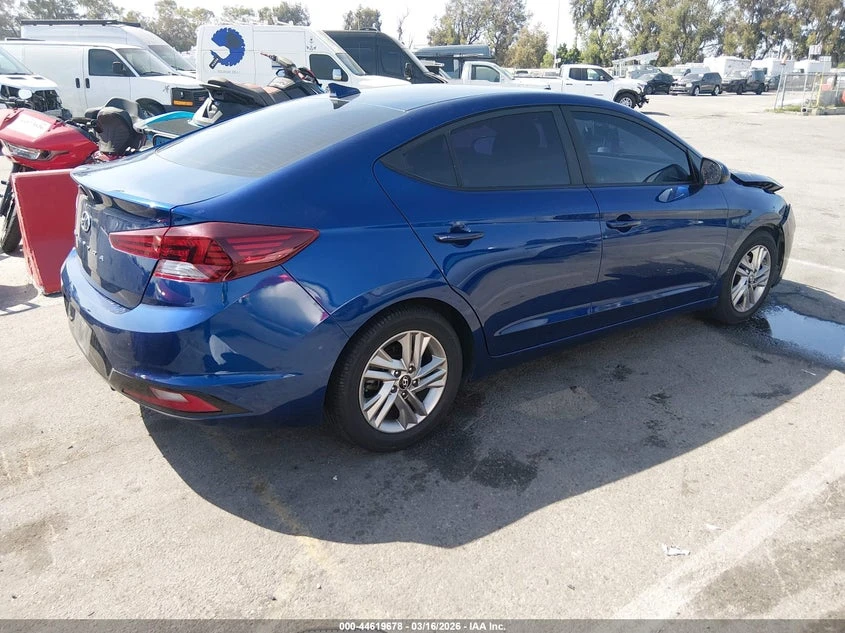 Hyundai Elantra 2.0L I-4 DOHC, VVT, 147HP Front Wheel Drive | Mobile.bg � ����������� 4