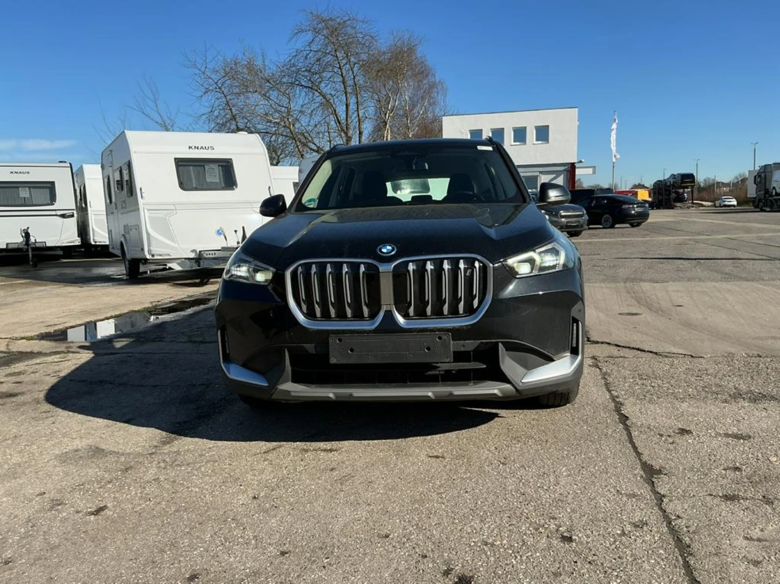 BMW iX1, снимка 2 - Автомобили и джипове - 54062036