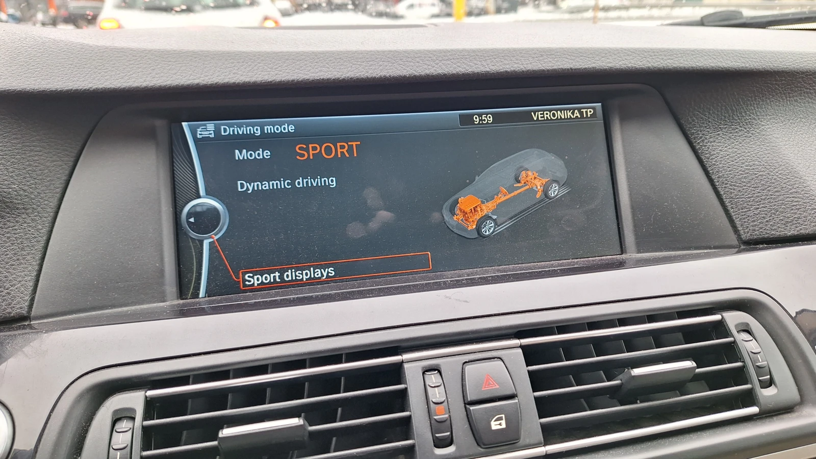 BMW 525 D Xdrive ПАНОРАМА, снимка 11 - Автомобили и джипове - 54427570