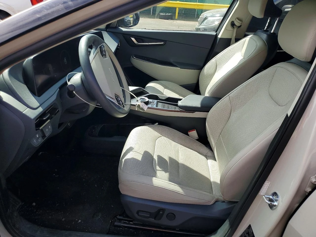 Kia EV6 0.0l Wind, снимка 7 - Автомобили и джипове - 54429415