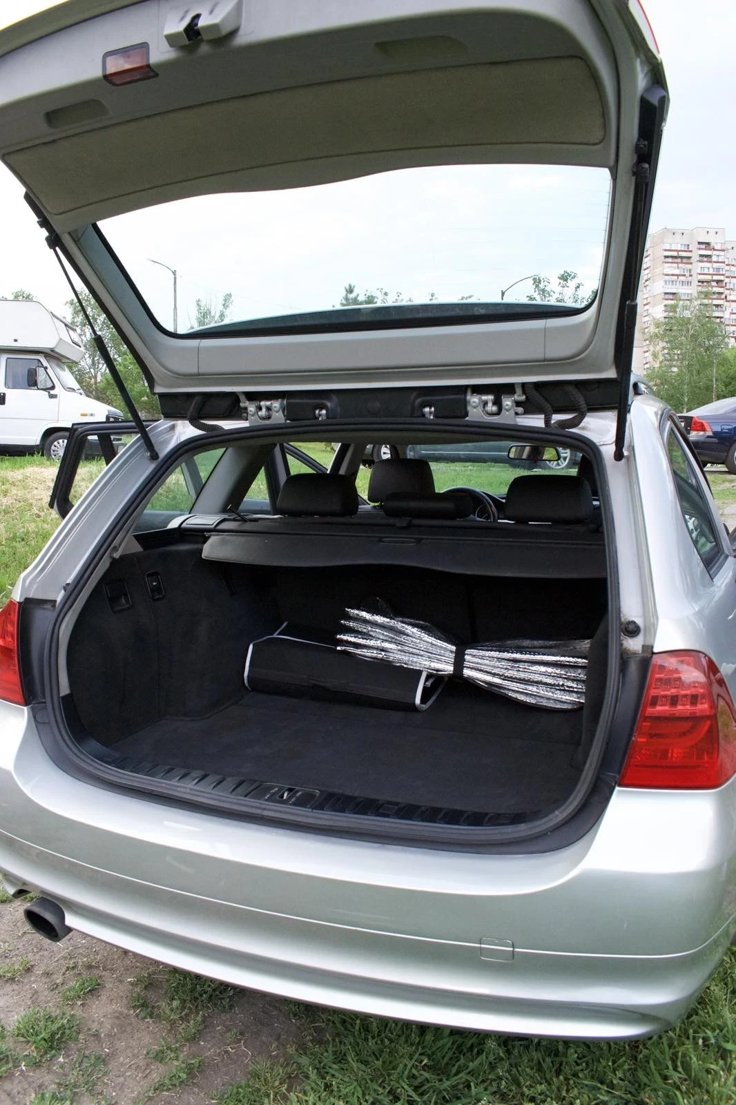 BMW 320, снимка 8 - Автомобили и джипове - 54703521