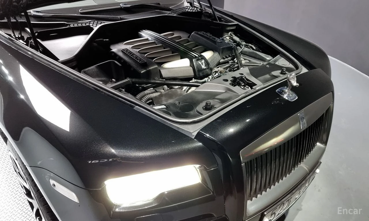 Rolls-Royce Ghost 6.6* V12* MANSORY* CUSTOM* ОБДУХ* ПАНО* 360, снимка 6 - Автомобили и джипове - 54740840