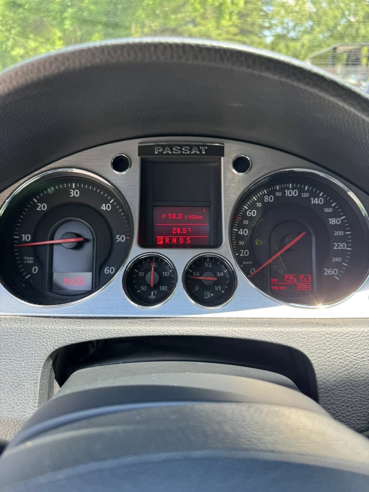VW Passat, снимка 12 - Автомобили и джипове - 54878698