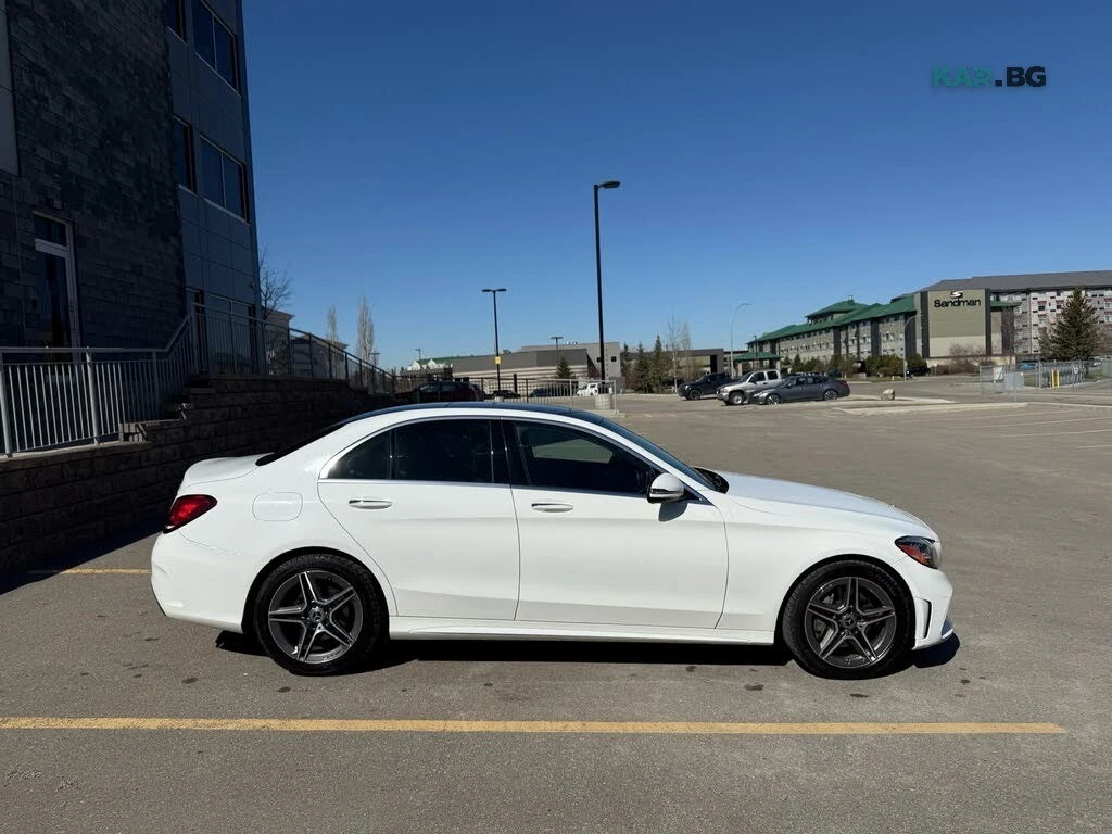 Mercedes-Benz C 300 4MATIC* AвтоКредит* (ЦЕНА ДО БГ), снимка 4 - Автомобили и джипове - 55014605