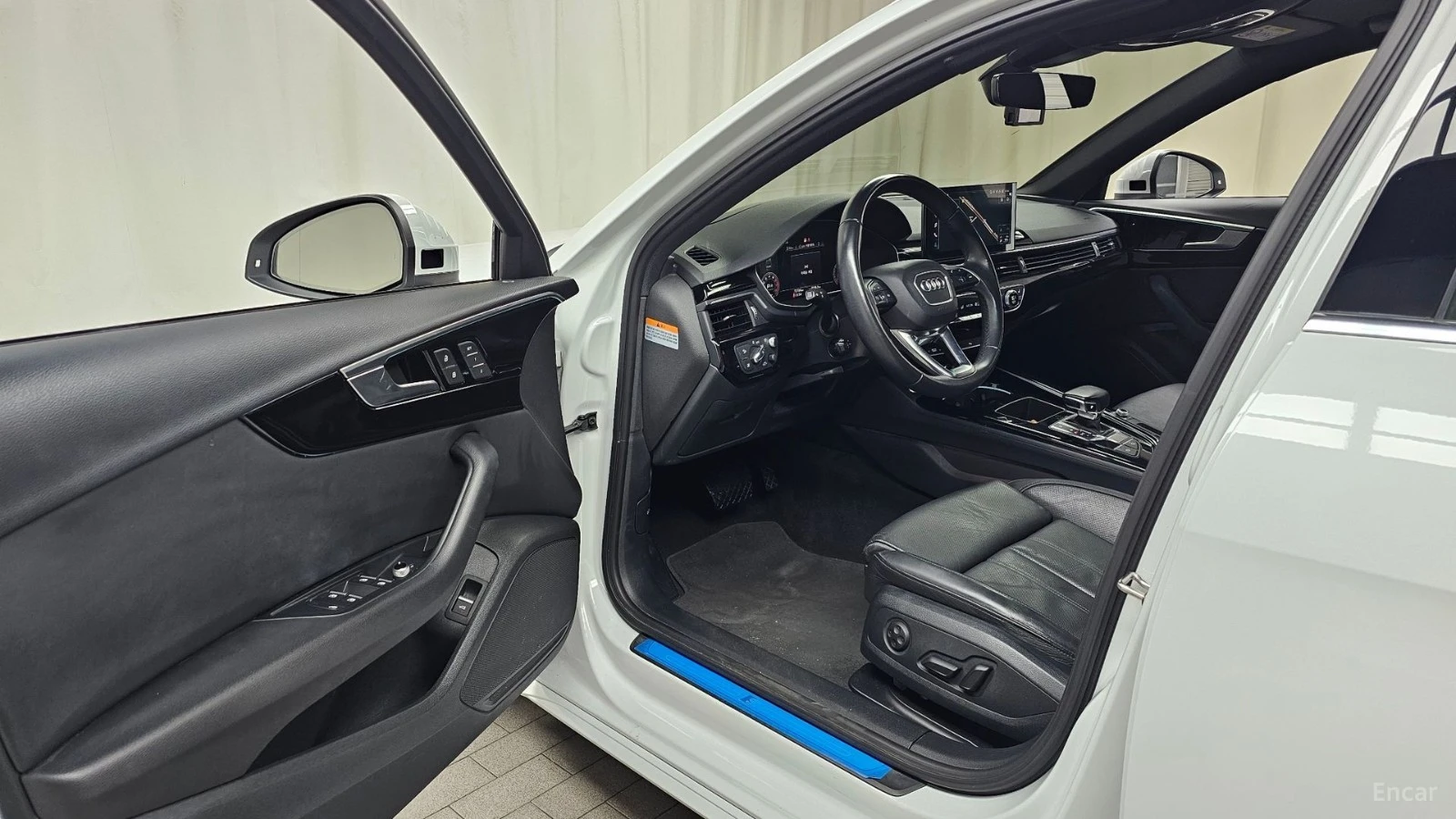 Audi A4 40 TFSI PREMIUM* HUD* КОЖА* ОБДУХВ* НАВИ* ПАНО, снимка 8 - Автомобили и джипове - 55480989