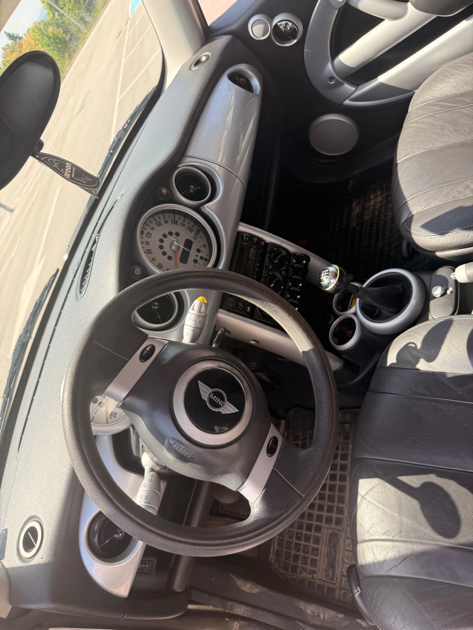 Mini Cooper Mini Cooper 1.6 Бензин, снимка 4 - Автомобили и джипове - 55901853