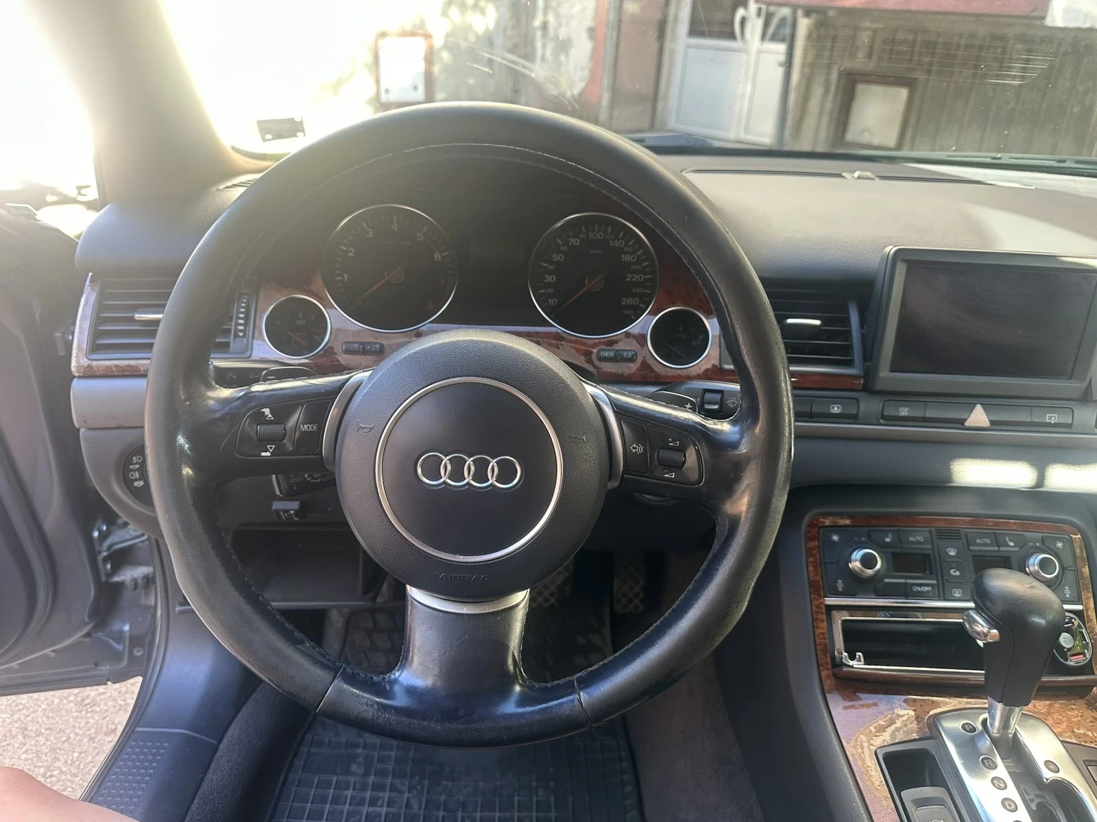 Audi A8, снимка 11 - Автомобили и джипове - 56391692