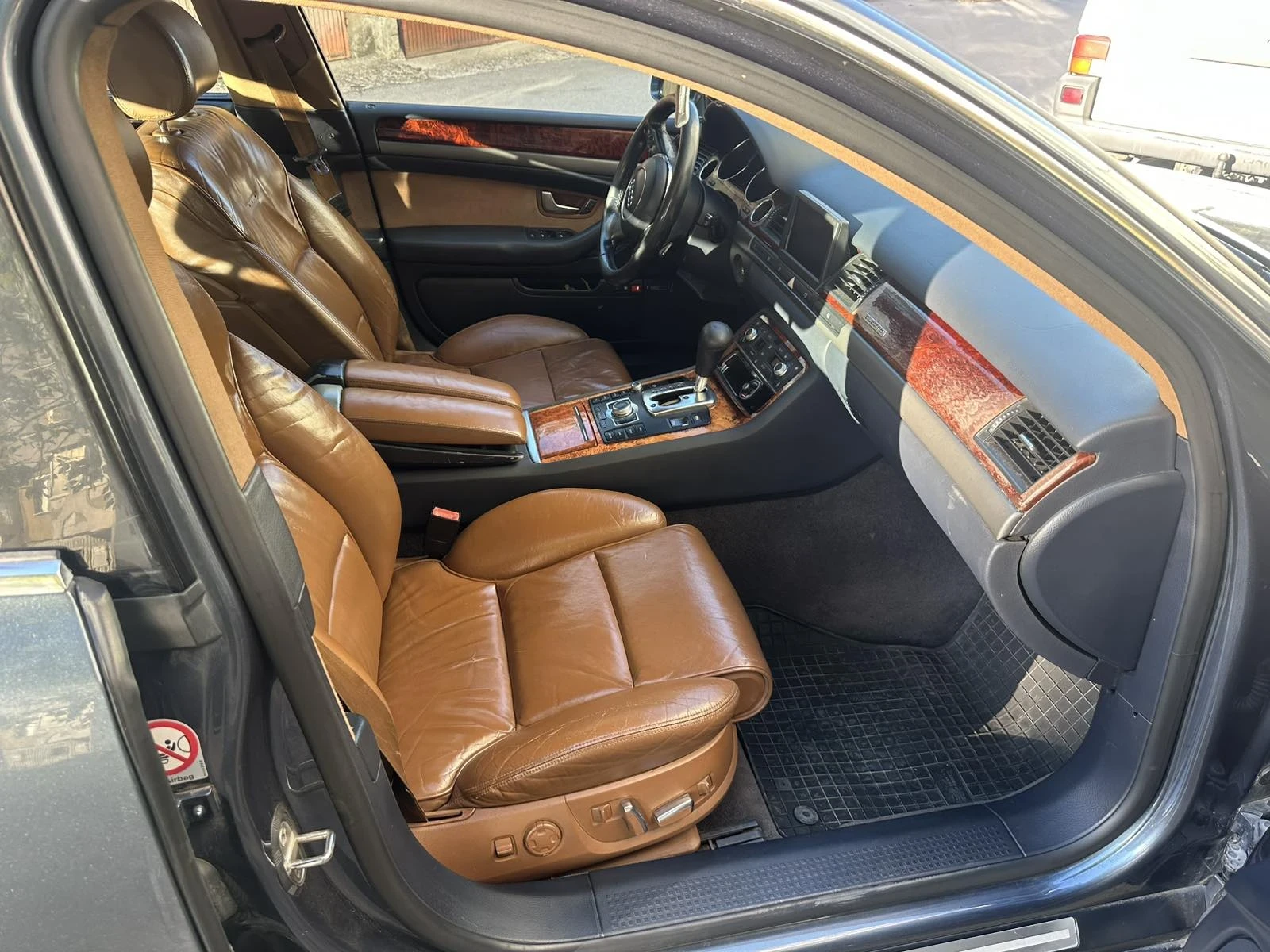 Audi A8, снимка 6 - Автомобили и джипове - 56391692