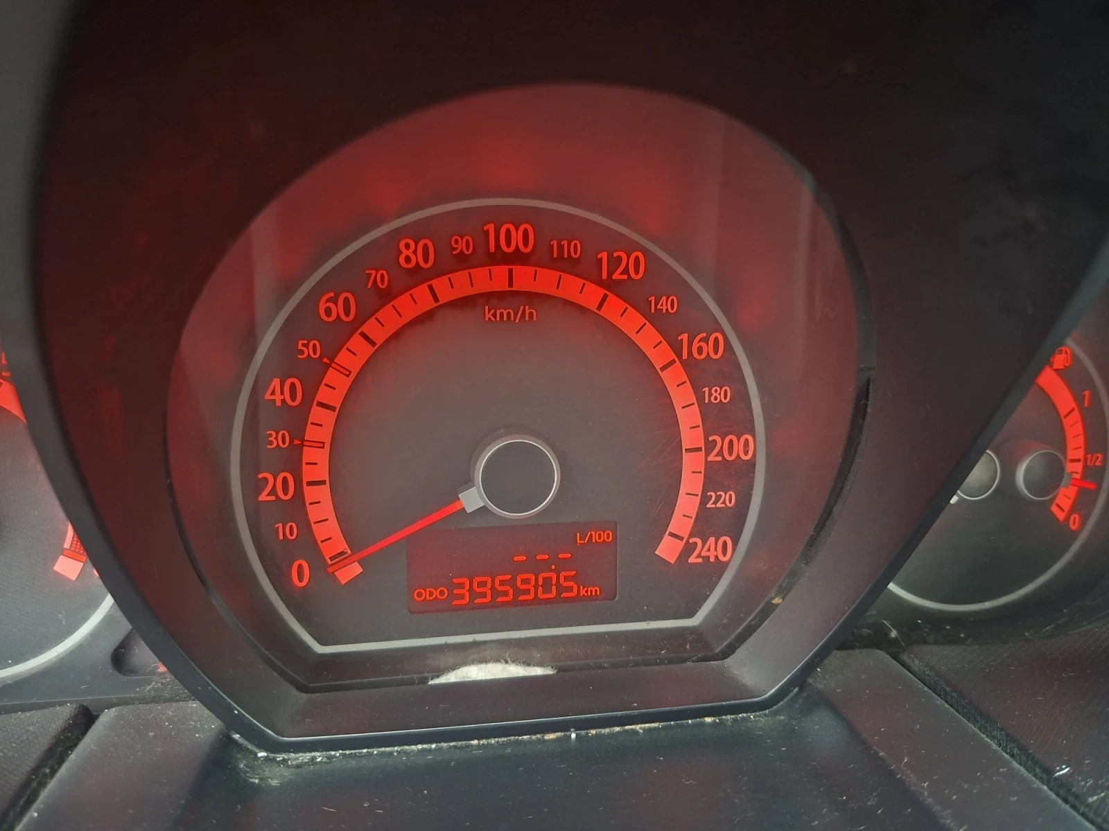 Kia Ceed 1.4 газ, снимка 7 - Автомобили и джипове - 56552881