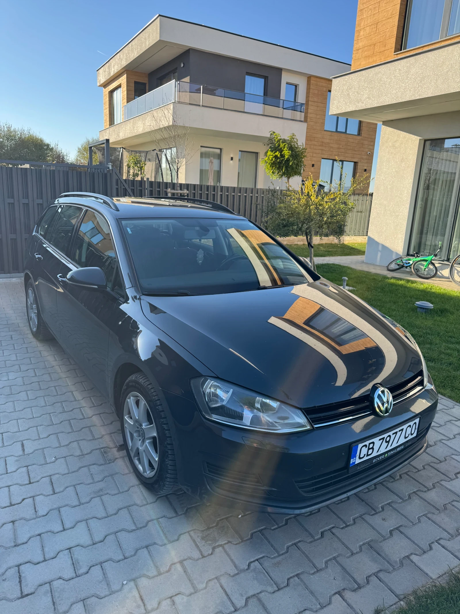 VW Golf 1.6 TDI, снимка 2 - Автомобили и джипове - 56645663