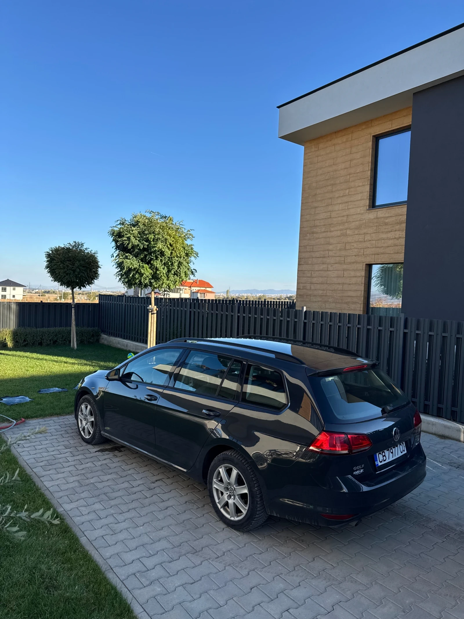 VW Golf 1.6 TDI, снимка 12 - Автомобили и джипове - 56645663