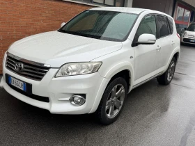 Toyota Rav4 Full-2.2d 150kc-Navi-Камера-Кожа-Подгрев-4х4, снимка 1