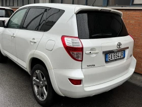 Toyota Rav4 Full-2.2d 150kc-Navi-Камера-Кожа-Подгрев-4х4, снимка 17