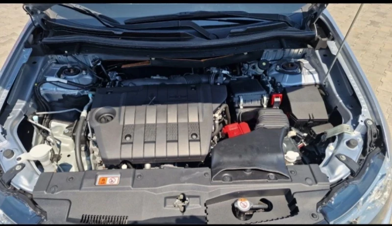 Mitsubishi Outlander 2.2 DID AWD, снимка 14 - Автомобили и джипове - 43193720